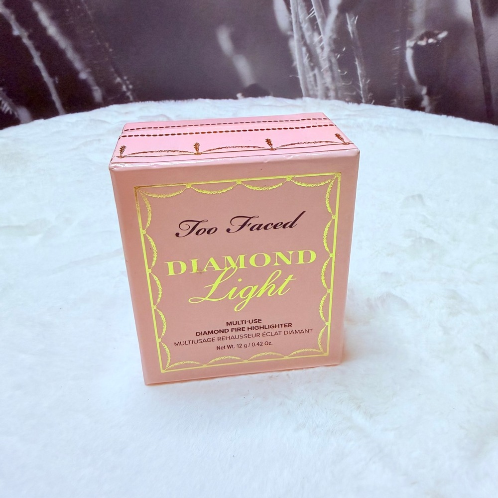 Too Faced Diamond Light Highlighter - Diamond Fire Brand New